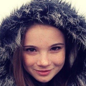 Rachel Marie, 26 (YouTube Star)