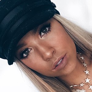 Rachel Noelle Clark image 4