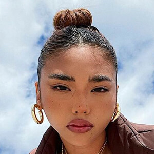 Rachel Tee Tyler, 36 (Blogger)