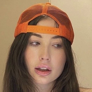 Rachel Velasco, 27 (Instagram明星)