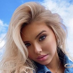 Raelynn Harper, 25 (Modell)