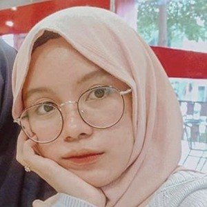 Rainych Ran, 31 (YouTube Star)