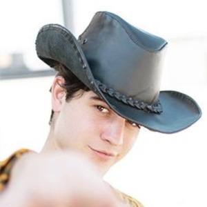 Ralf Morales, 26 (Estrella de TikTok)