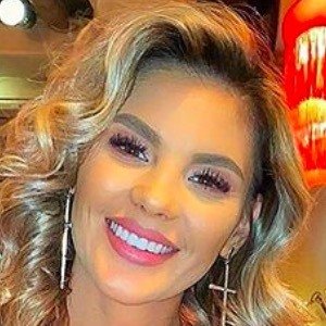 Ramona Nicoleta Olaru, 36 (Presentatore di show televisivi)