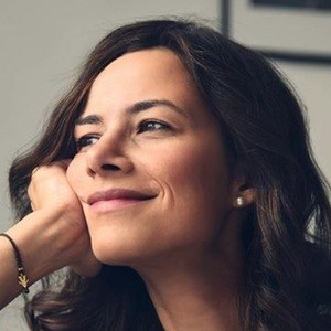 Raquel Dorothys Red Shoes, 43 (Blogger)