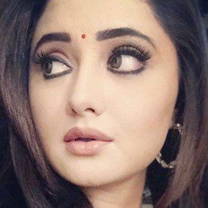 Rashami Desai, 38 (TV Actress)