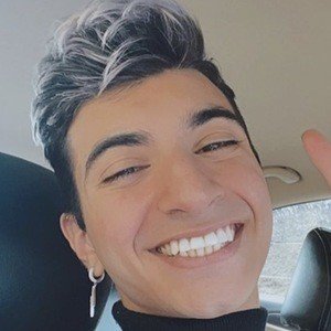 Ravon M, 26 (YouTube Star)