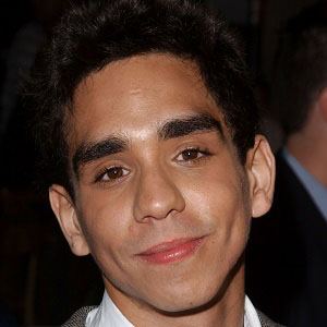 Ray Santiago, 39 (電影演員)