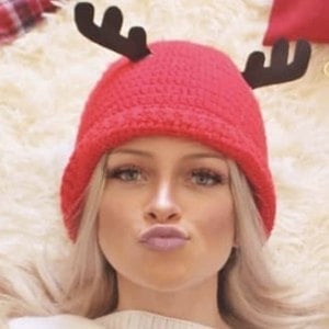 Rayssa Azevedo, 32 (Ngôi sao Instagram)