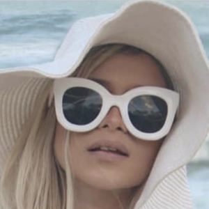 Rayssa Azevedo, 32 (Instagram Star)