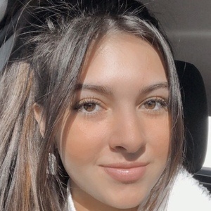Reagan Klooz image 2