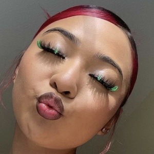 Redheadmelany image 3