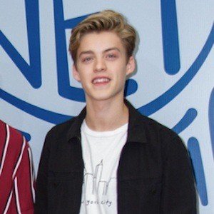 Reece Bibby, 27 (Popsänger)