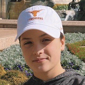 Reeve Meloche, 19 (家庭成员)