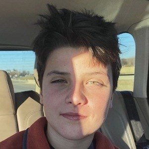 Reeve Meloche, 19 (Membro della famiglia)