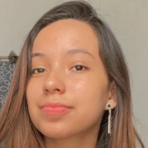 Regina Benavides, 20 (TikTok明星)