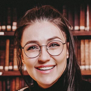 Regina Hixt, 36 (YouTube明星)