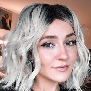 Regina Hixt, 36 (YouTube Star)