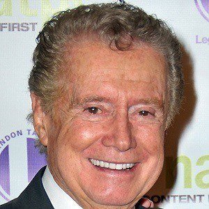 Regis Philbin (1931 - 2020) (Apresentador de programa de TV)