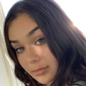 Rehanna.k, 21 (TikTok明星)