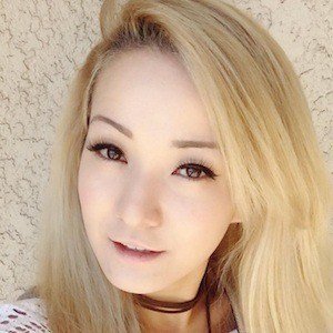 Reina Scully, 37 (YouTube明星)