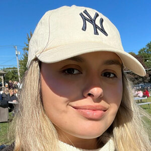 Renata D’Agrella Kenen, 28 (TikTok Star)