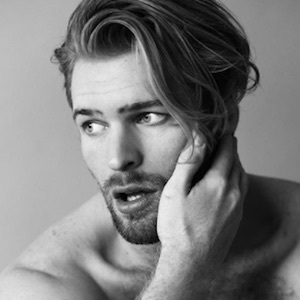 Rhett Wellington, 32 (模特)