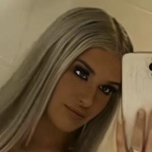 Rhiannon Kille, 23 (YouTube明星)