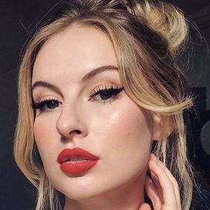Rhylee Passfield, 30 (TikTok Star)