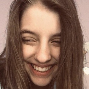 Riana Nicole, 22 (TikTok Star)