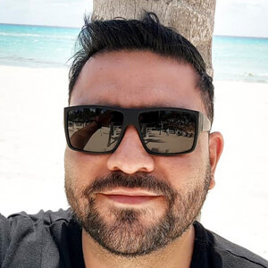 Ricardo Renteria, 42 (Star di YouTube)