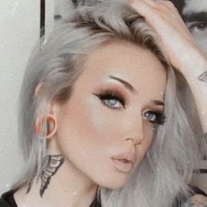 Riley Alessandra, 30 (Instagram明星)