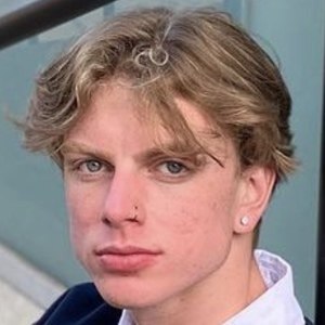 Riley Blanch, 24 (TikTok明星)