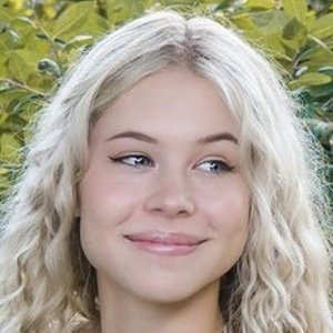 Riley Cahill, 22 (TikTok Star)