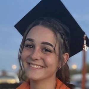 Riley Hettick, 23 (TikTok明星)