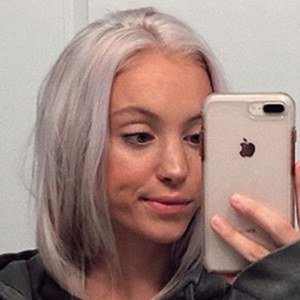 Riley Hubatka, 24 (TikTok明星)