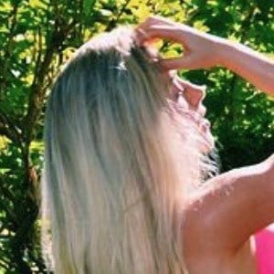 Riley Mae Lewis, 22 (TikTok明星)