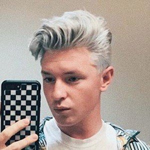 Riley Taylor, 26 (摄影家)