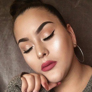 Riquelle Medrano, 23 (Instagram Star)