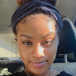 Riritheofficial, 23 (Звезда Инстаграма)