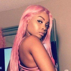 Rissa Toocute, 32 (Instagram明星)