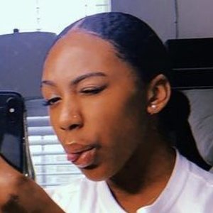 Riyan Bowden, 22 (Dancer)