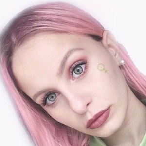 Ro Sereinne, 26 (Instagram明星)