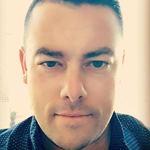 Rob Nixon, 41 (Estrella de YouTube)