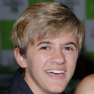 Rob Pinkston, 37 (TV Actor)