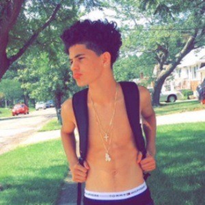 Robbie Burlew, 23 (TikTok Star)