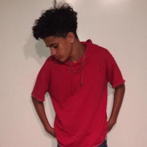 Robbie Burlew, 23 (TikTok Star)