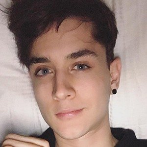 Robert Dobbs, 35 (Pop Singer)