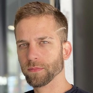 Robert Simoni image 8