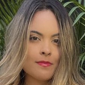 Roberta Evelyn, 28 (Instagram Star)